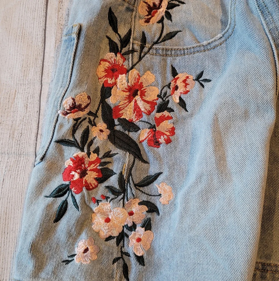 PacSun Button Front Denim Mini Skirt •Size 27• Floral Embroidered - Picture 2 of 7